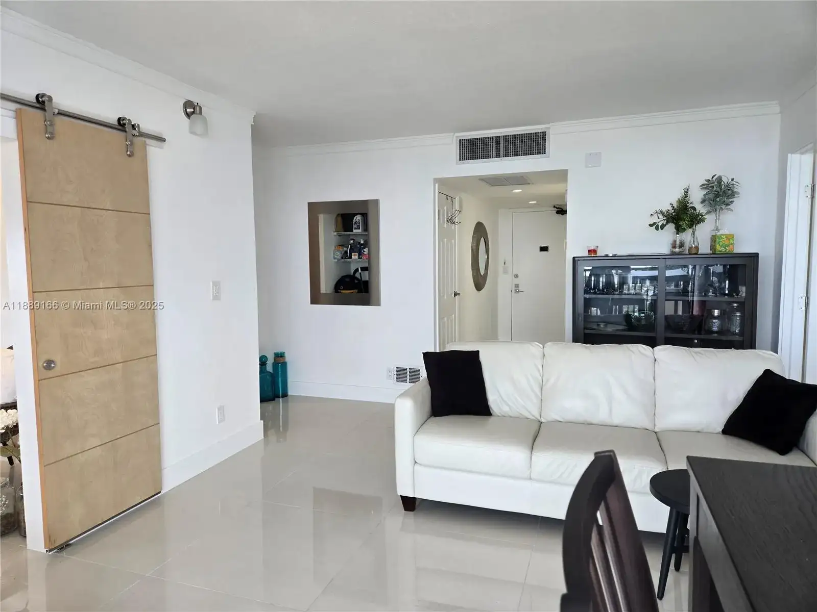 20379 W Country Club Dr # 2531, Aventura FL 33180 photo 2
