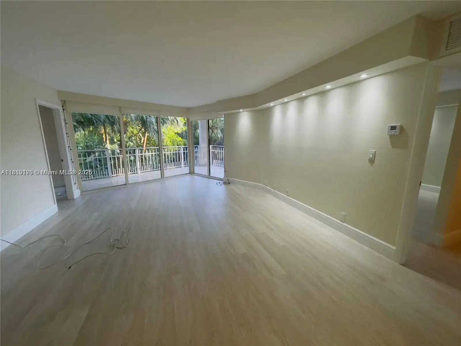 2000 Towerside # 309, Miami FL 33138 photo 3