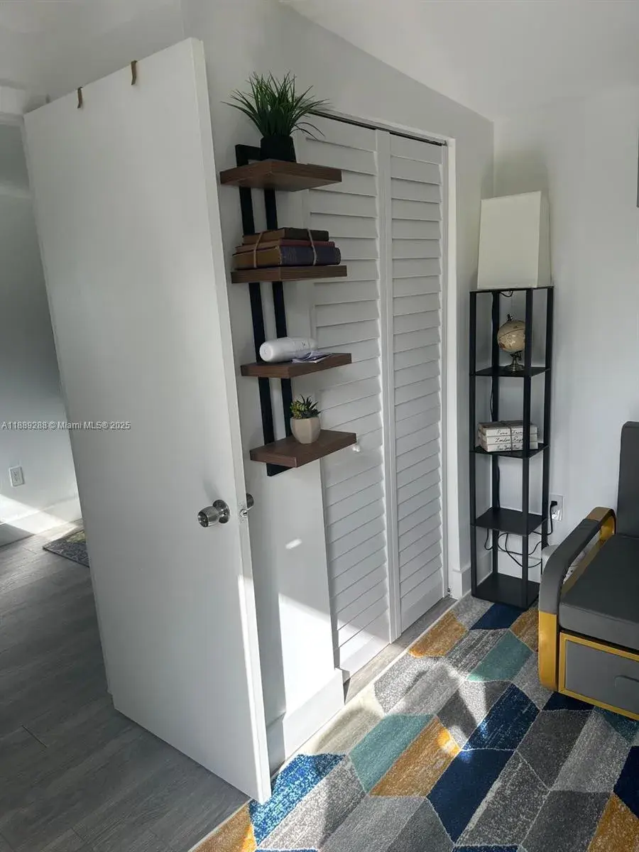 2943 SW 36th Ave, Miami FL 33133