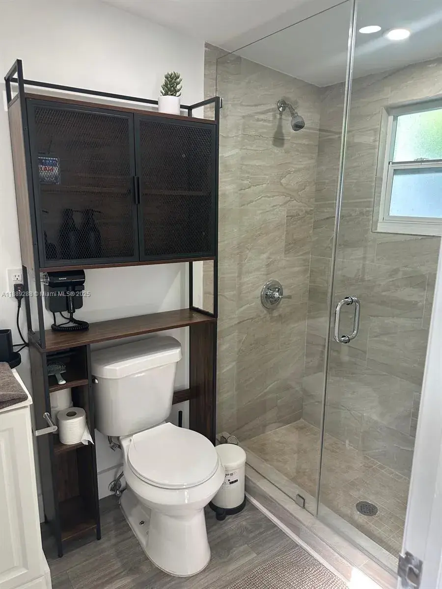2943 SW 36th Ave, Miami FL 33133