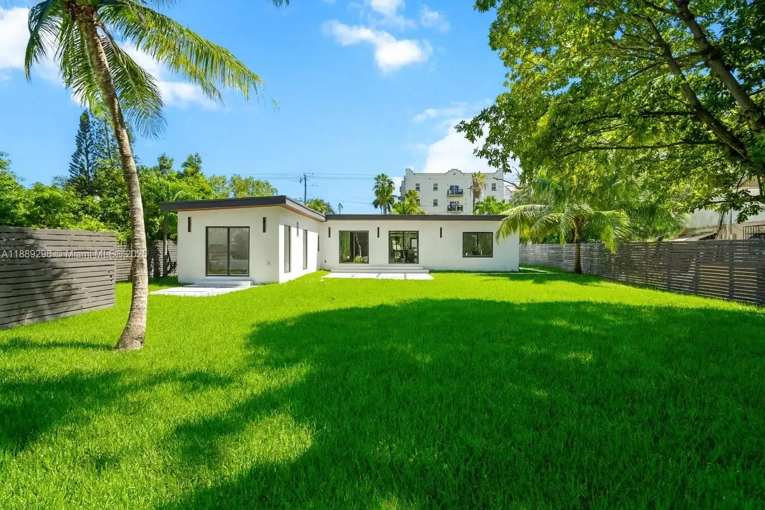 2530 SW 19th Ave, Miami FL 33133 photo 2