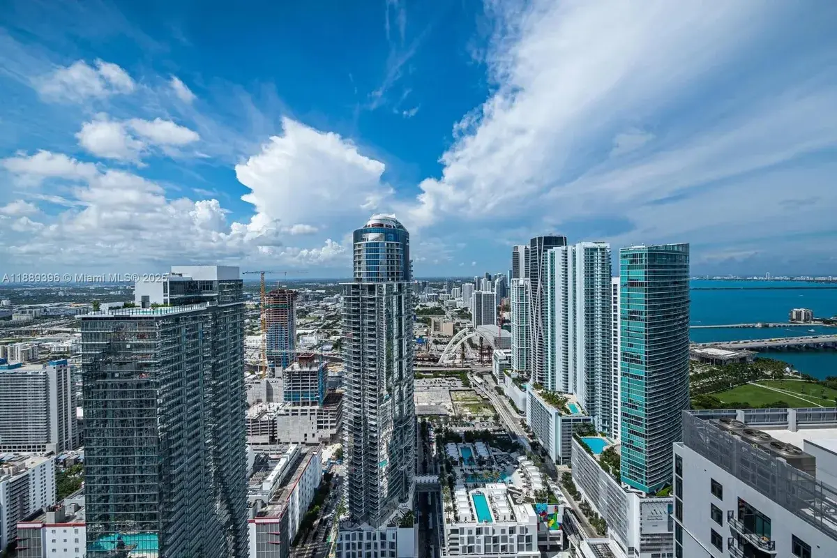 159 NE 6th St # 5101, Miami FL 33132