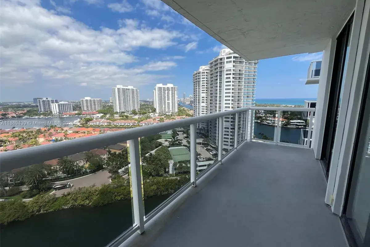 20505 E Country Club Dr # 2132, Aventura FL 33180