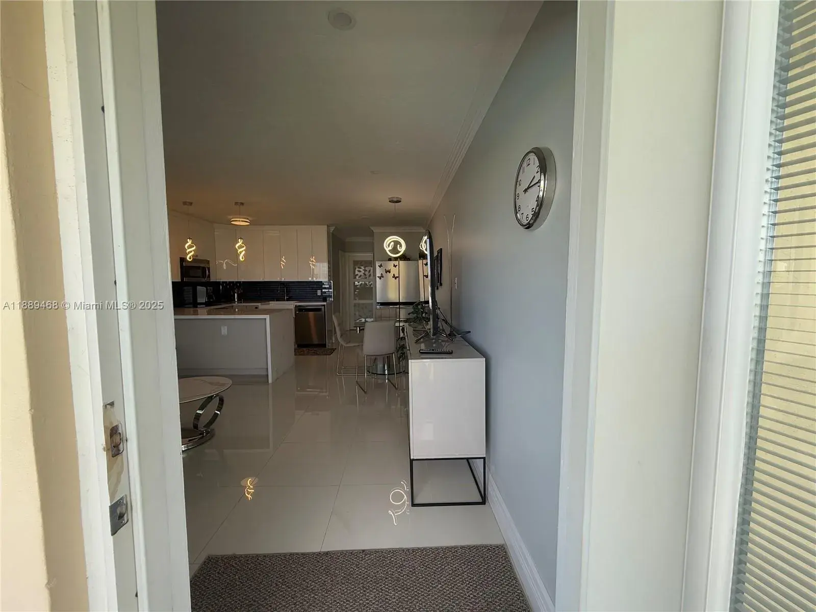 900 Atlantic Shores Blvd # 219, Hallandale Beach FL 33009