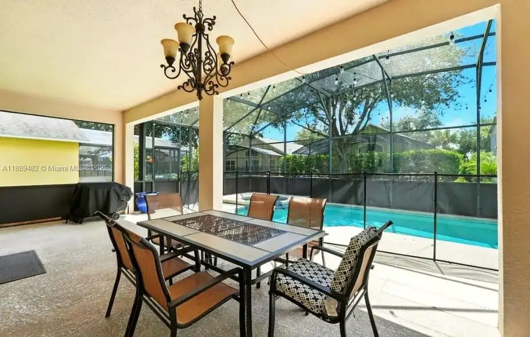 8520 SUNRISE KEY DR, Kissimmee FL 34747 photo 3