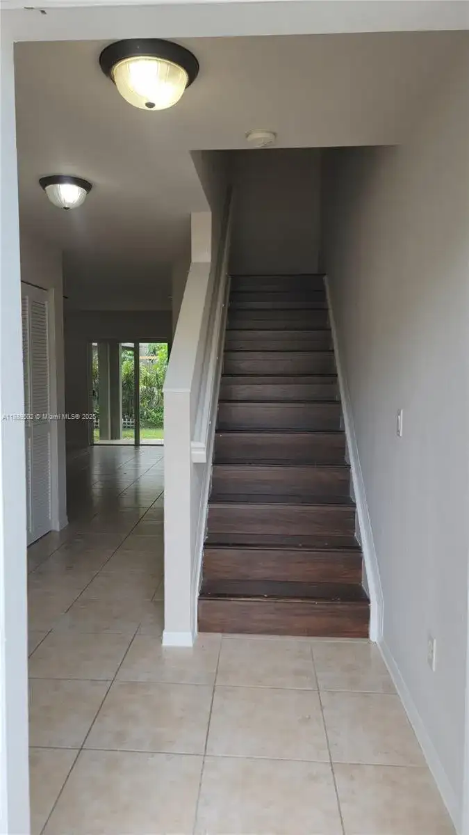 5923 Manchester Way, Tamarac FL 33321 photo 4