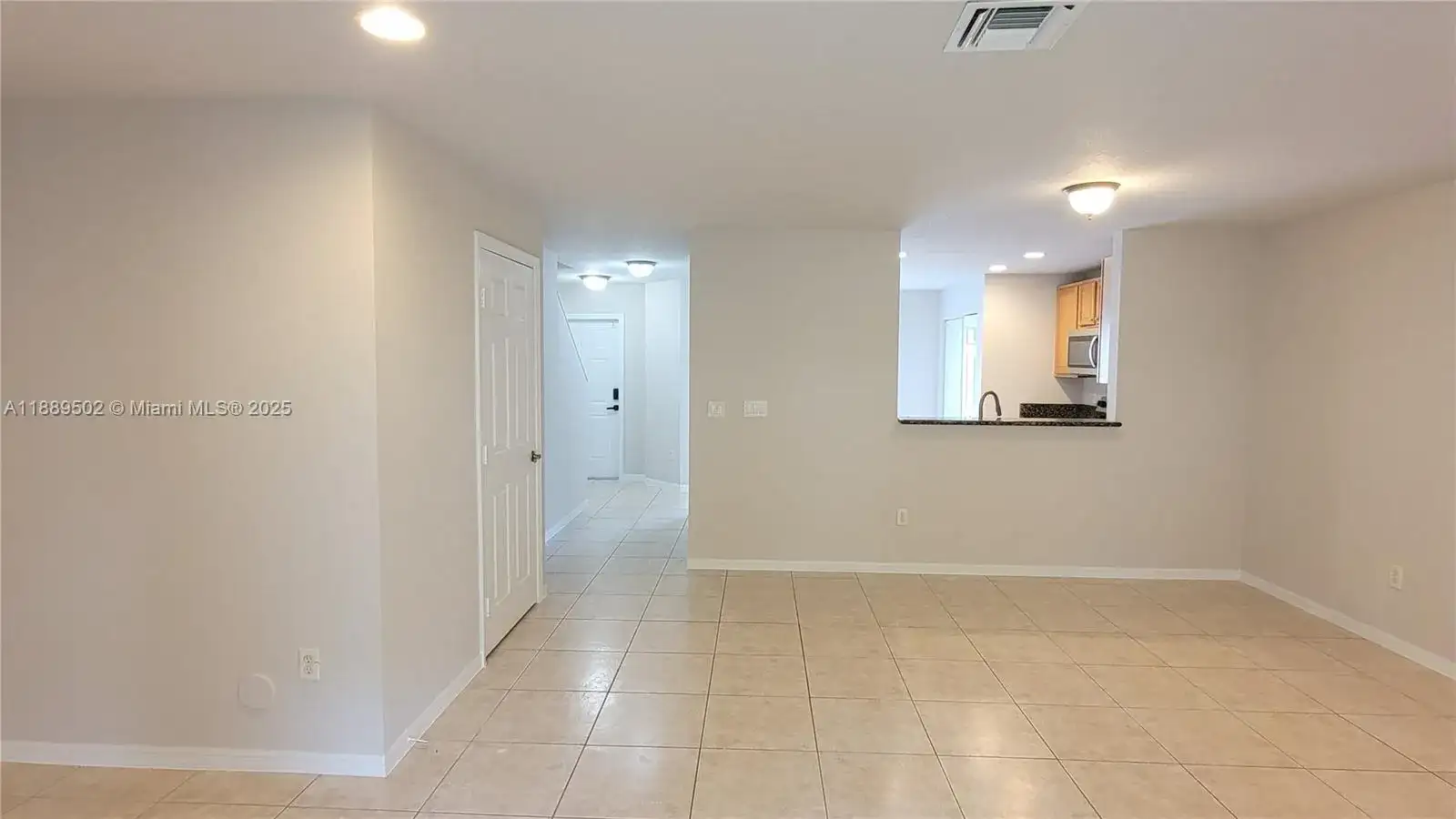 5923 Manchester Way, Tamarac FL 33321 photo 5