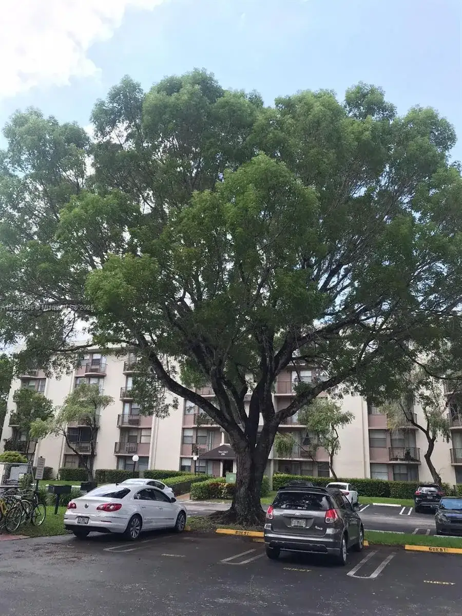 2701 Riverside Dr # B, Coral Springs FL 33065 photo 2