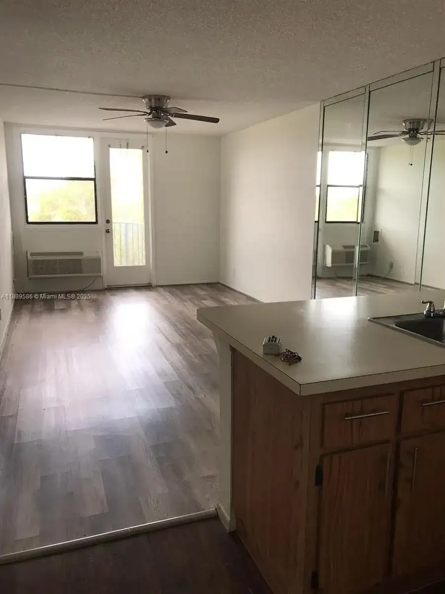 2701 Riverside Dr # B, Coral Springs FL 33065 photo 5