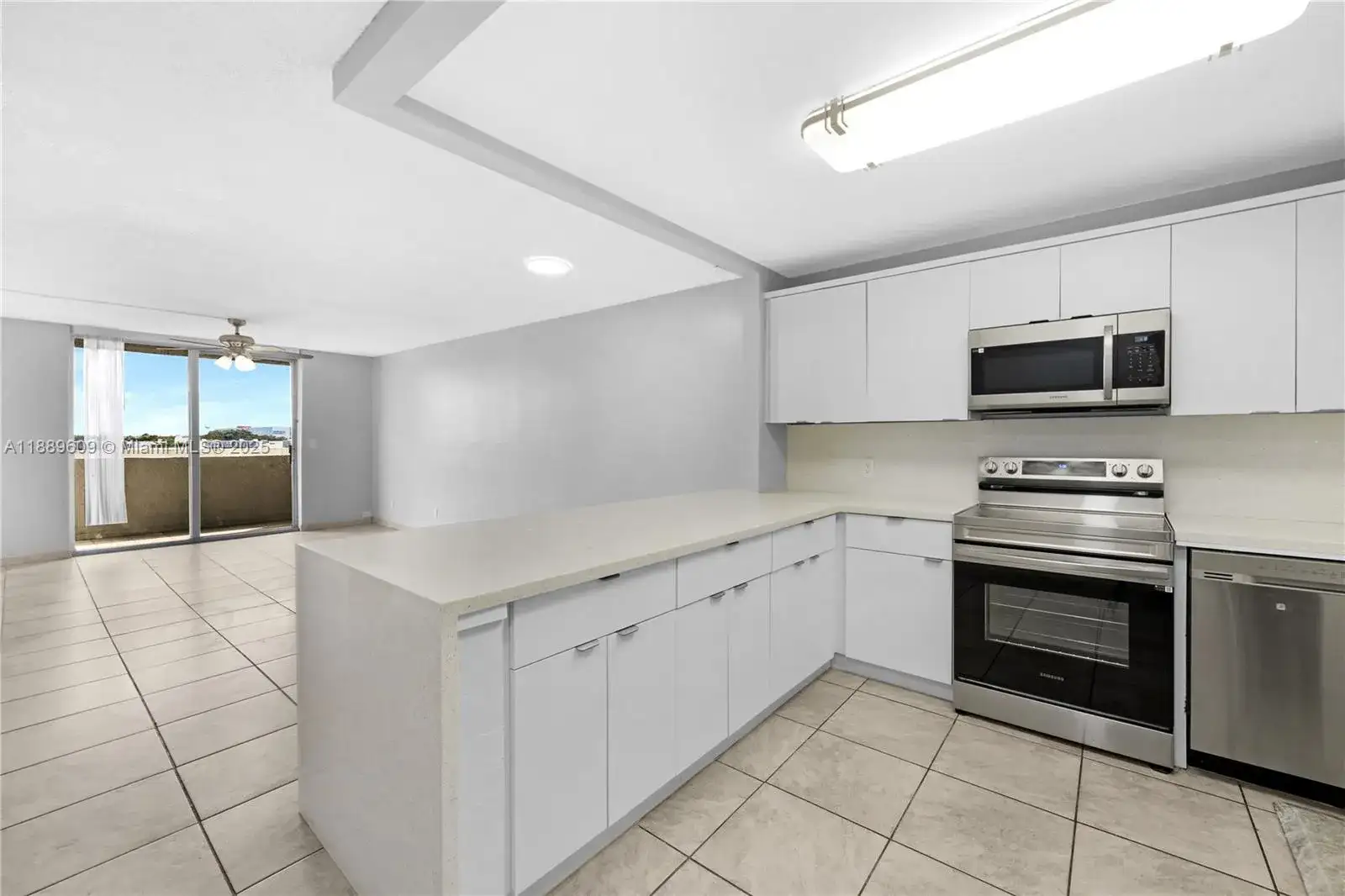 1750 W 46th St # 544, Hialeah FL 33012 photo 4
