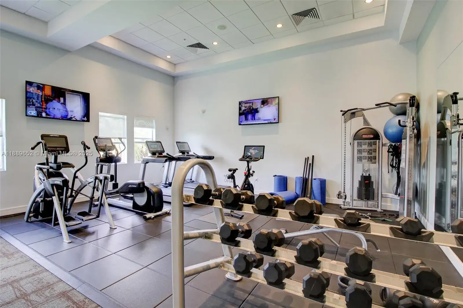 5300 NW 87th Ave # 1210, Doral FL 33178 photo 3