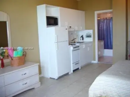 6345 Collins Ave # 937, Miami Beach FL 33141