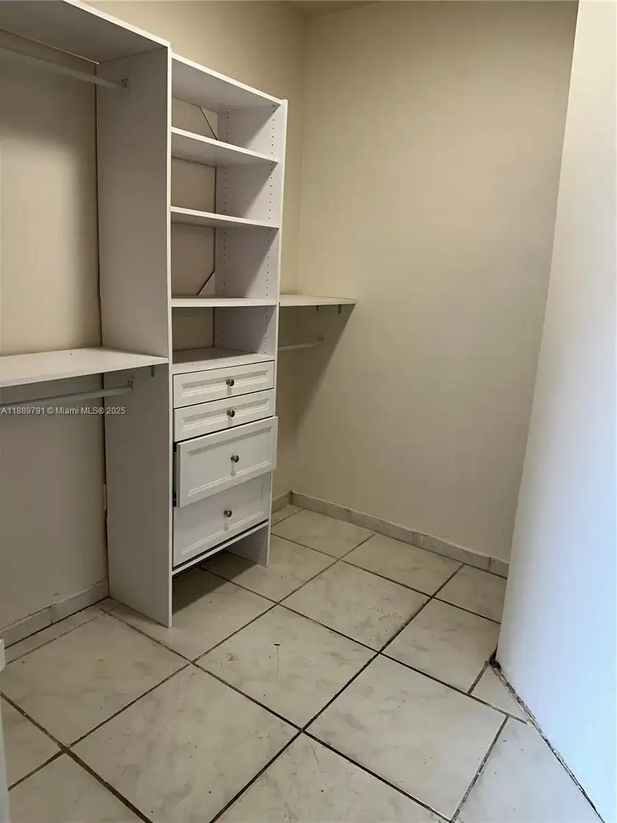 26 Diplomat Parkway # 2248, Hallandale Beach FL 33009 photo 4