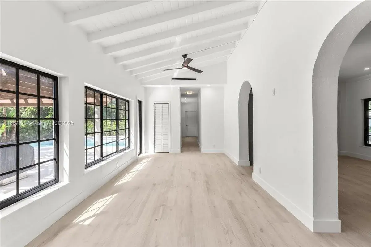 1426 Robbia Ave, Coral Gables FL 33146