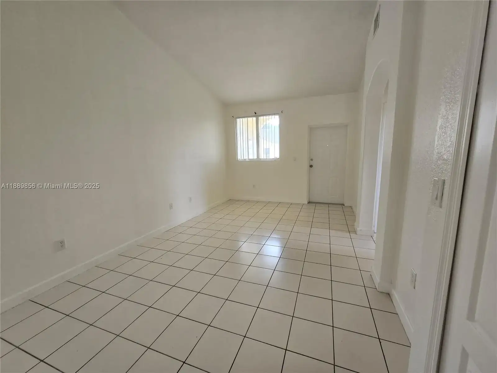2758 SE 17th Ave # 203, Homestead FL 33035 photo 3