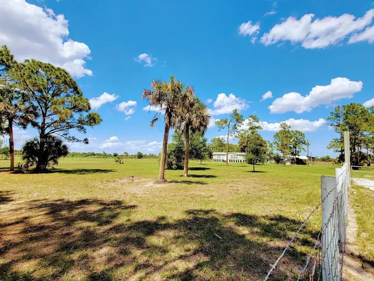 1001 Homestead Avenue, Other City - In The State Of Florida FL 33440 photo 5