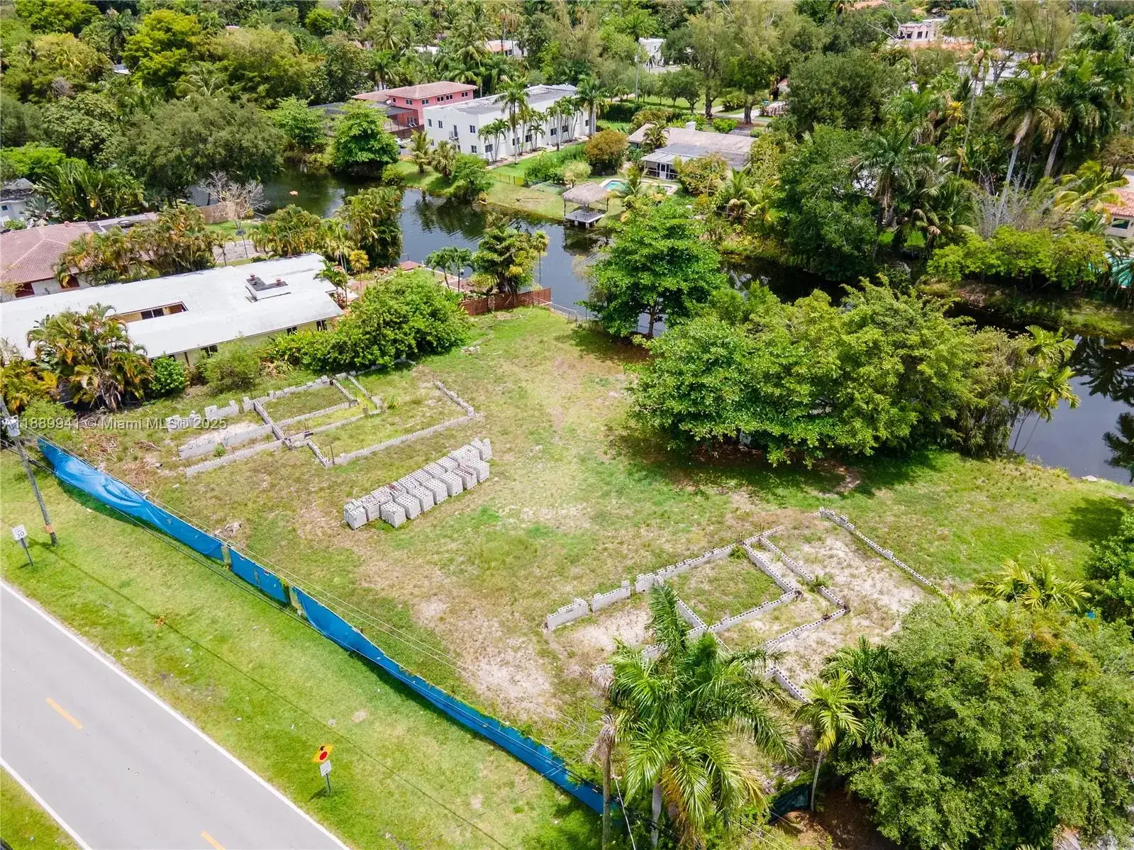 11595 W Biscayne Canal Rd, Miami FL 33161 photo 4