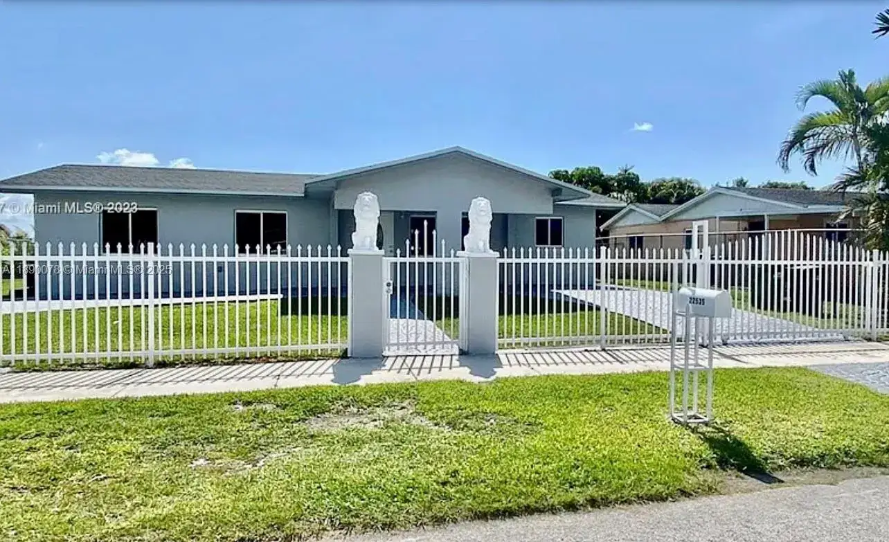 22535 SW 113th Ct, Miami FL 33170