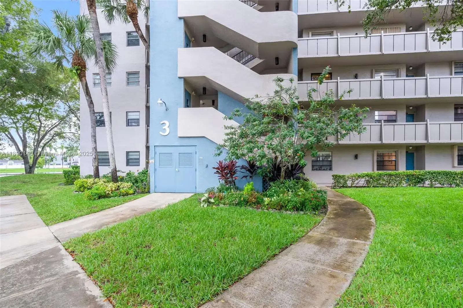 1100 Colony Point Cir # 504, Pembroke Pines FL 33026 photo 3