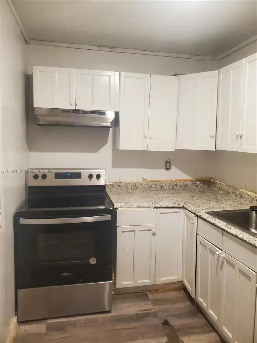 1603 ROSELAND, Sebring FL 33870 photo 3