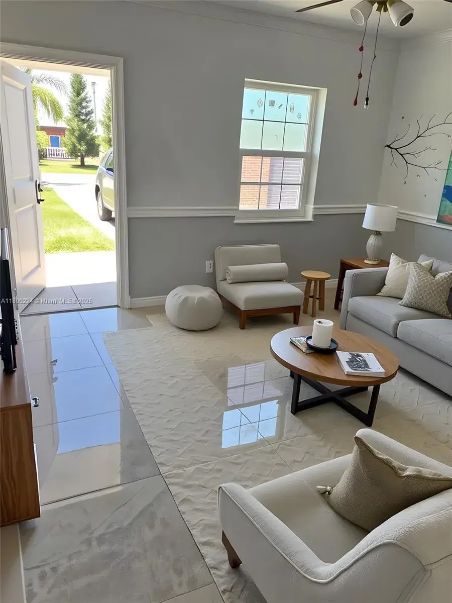 1698 NE 182nd St, North Miami Beach FL 33162