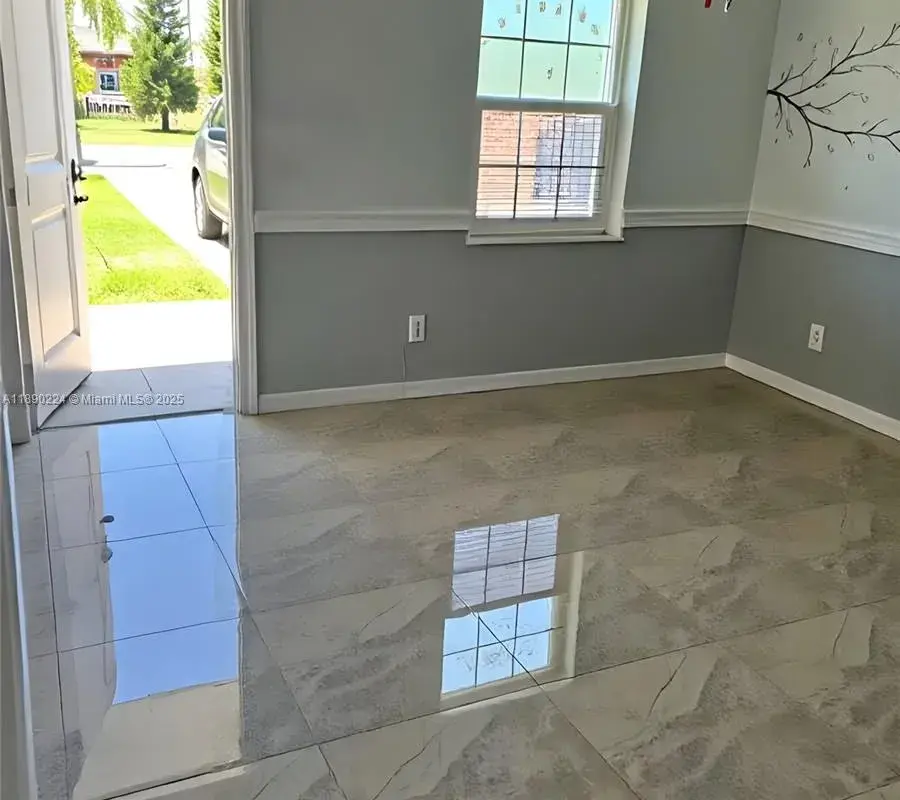 1698 NE 182nd St, North Miami Beach FL 33162