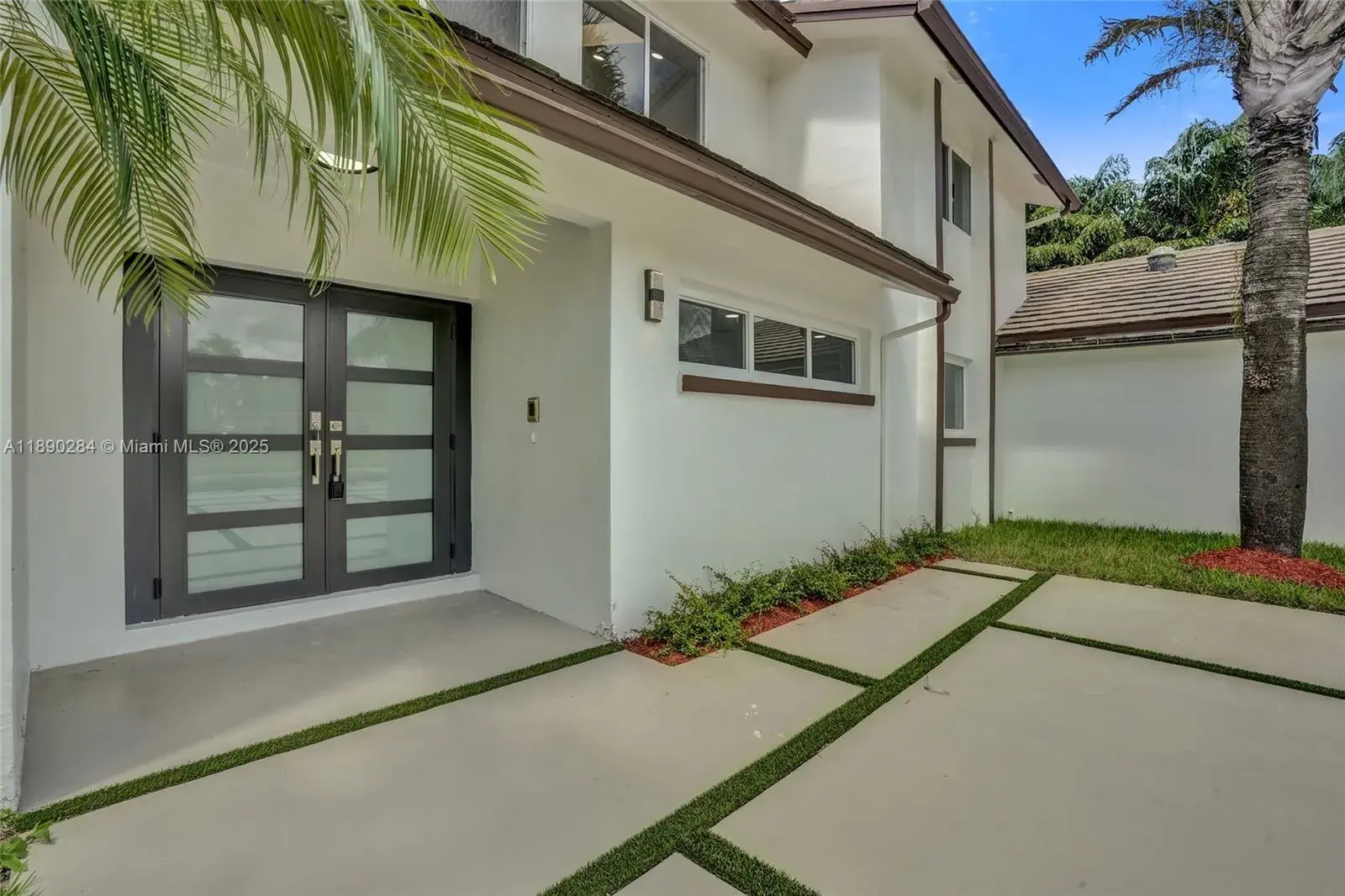 2181 SW 117th Ter, Davie FL 33325