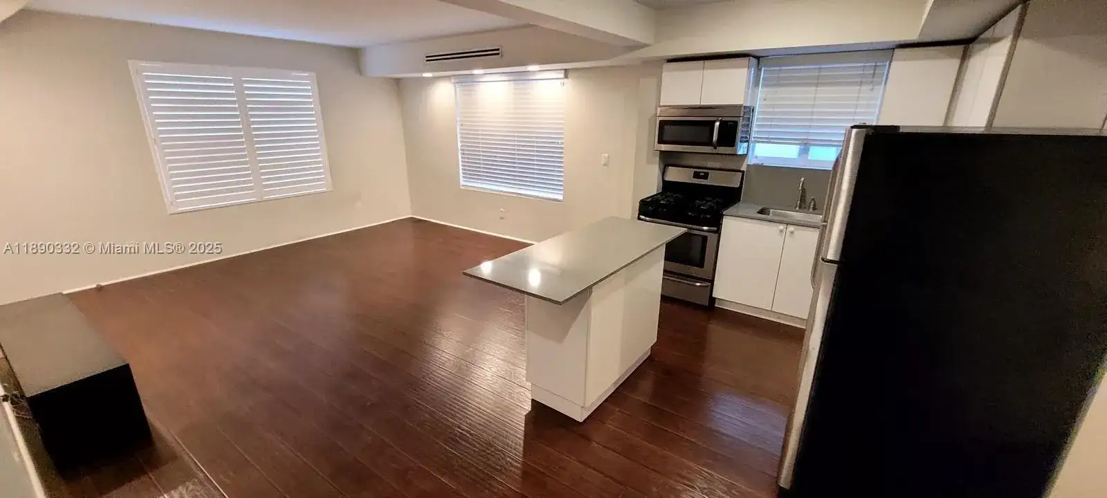 7333 Dickens Ave # 1, Miami Beach FL 33141 photo 2