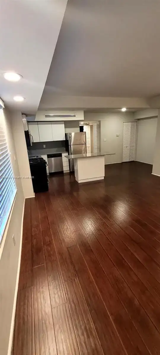 7333 Dickens Ave # 1, Miami Beach FL 33141 photo 3