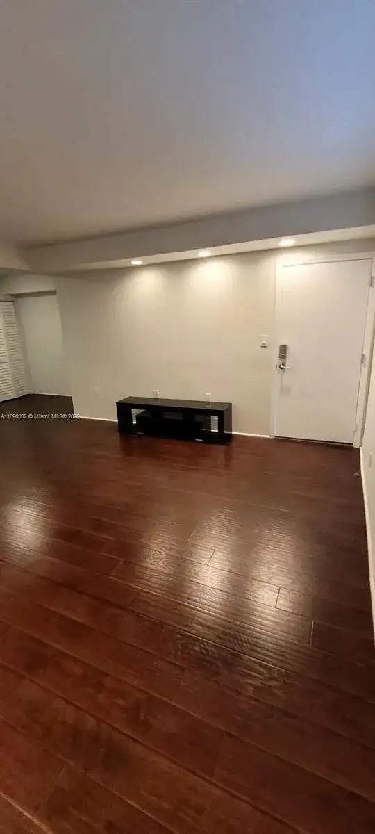 7333 Dickens Ave # 1, Miami Beach FL 33141 photo 4