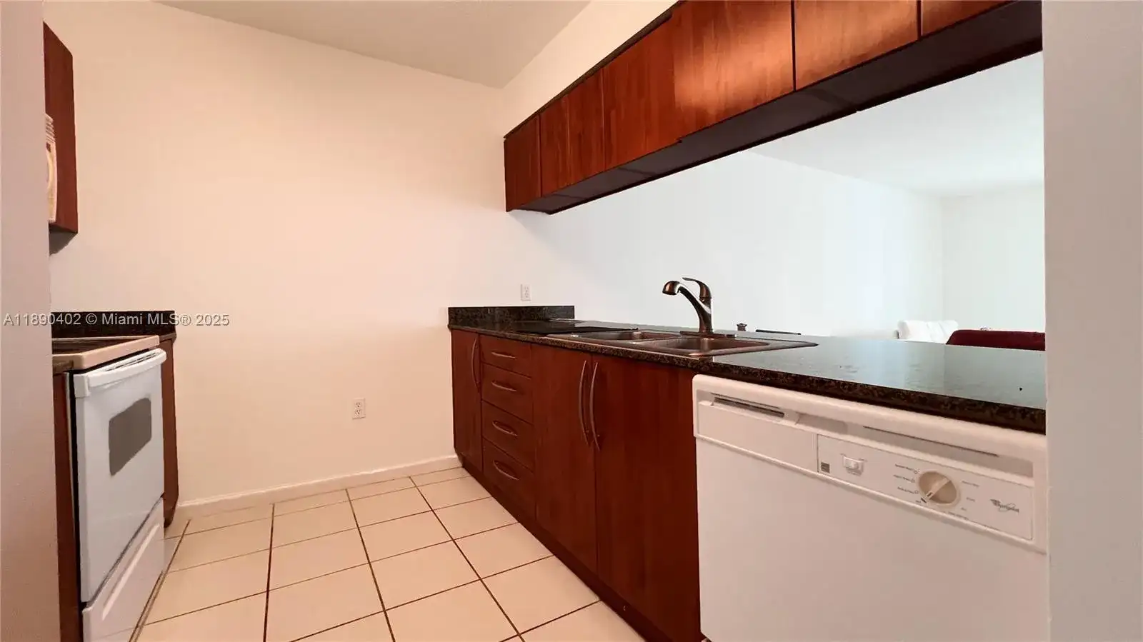 1200 Brickell Bay Dr # 2814, Miami FL 33131 photo 3