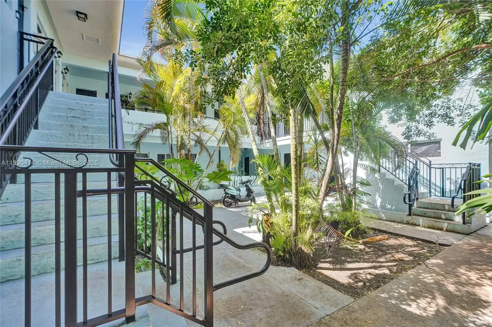 1945 Calais Dr # 9, Miami Beach FL 33141 photo 3
