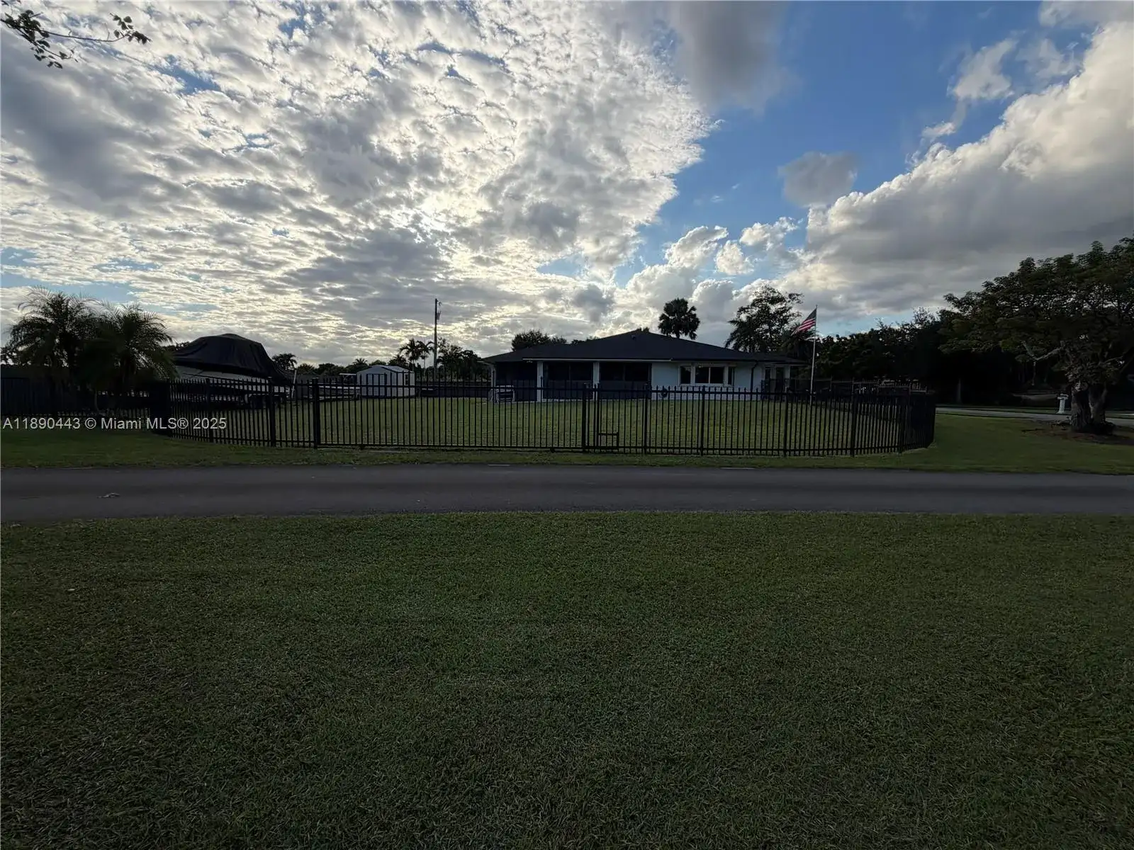 17404 SW 245th Ter, Homestead FL 33031 photo 5