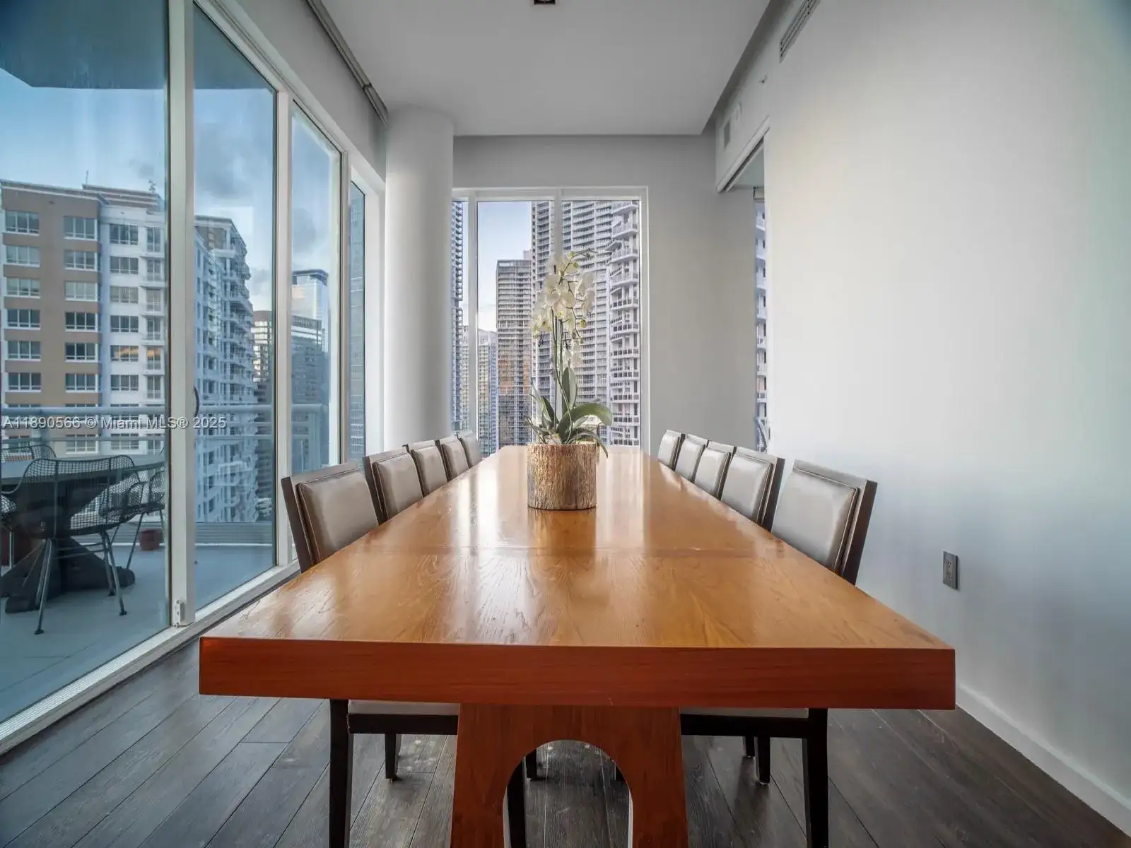 900 Brickell Key Blvd # 2204, Miami FL 33131 photo 5
