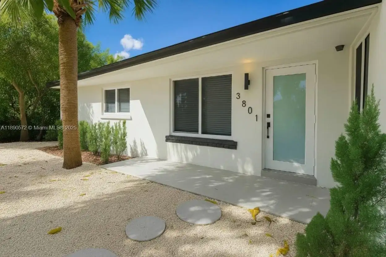 3801 NE 16th Ter, Oakland Park FL 33334 photo 4
