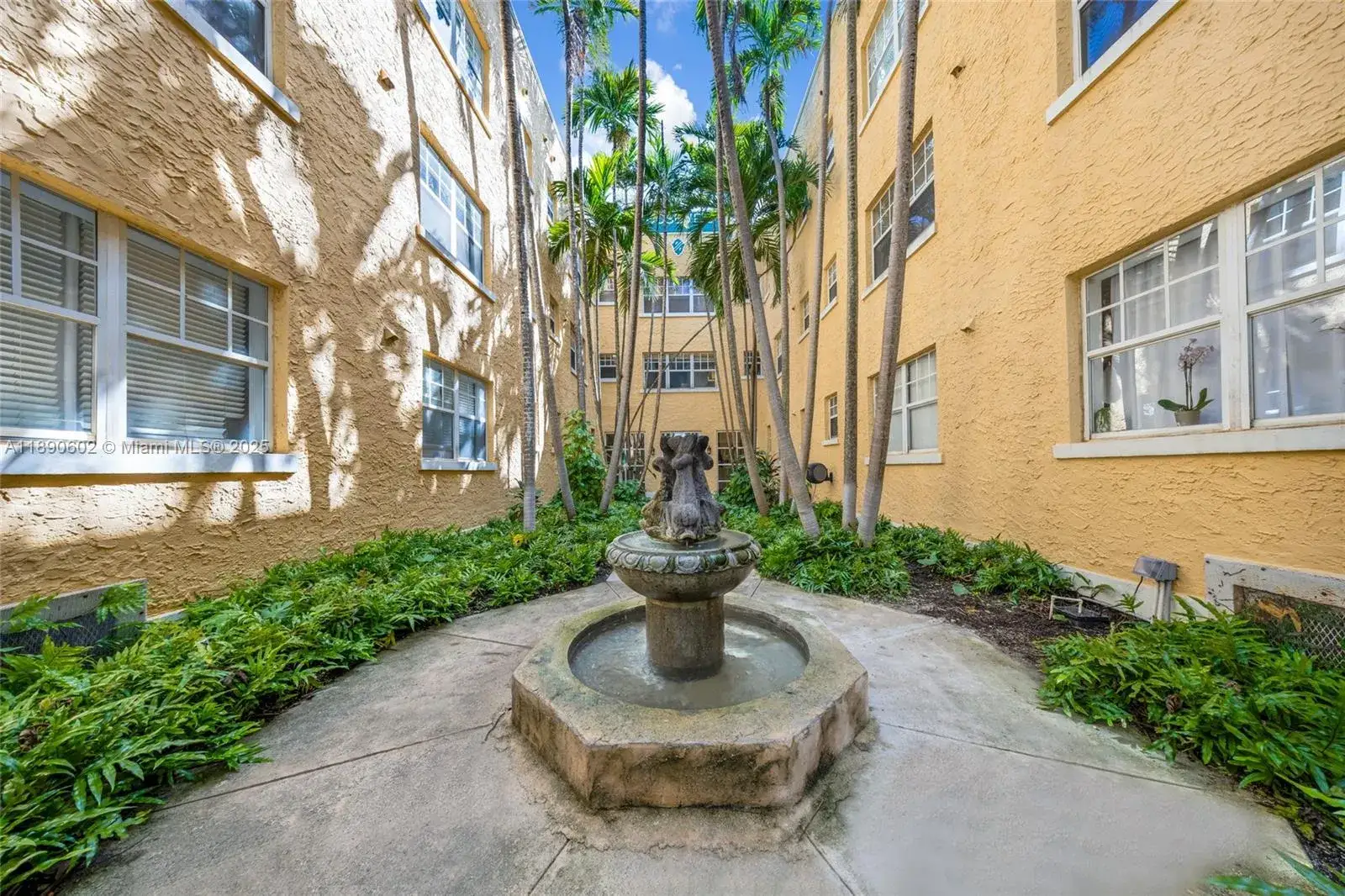 2 bedroom 1 bath Residential for sale at 1255 Pennsylvania Ave # 307, Miami Beach FL 33139