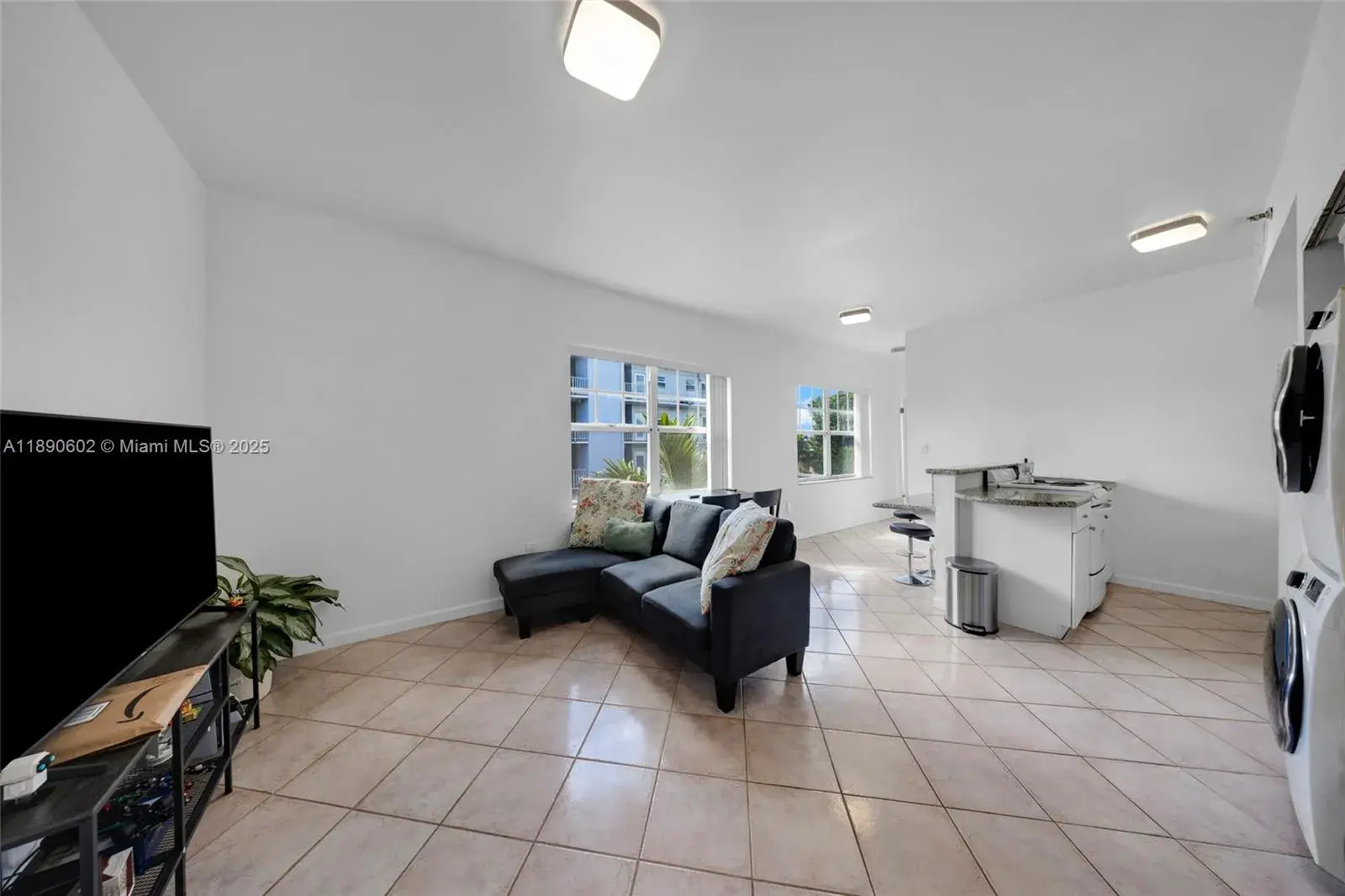 1255 Pennsylvania Ave # 307, Miami Beach FL 33139