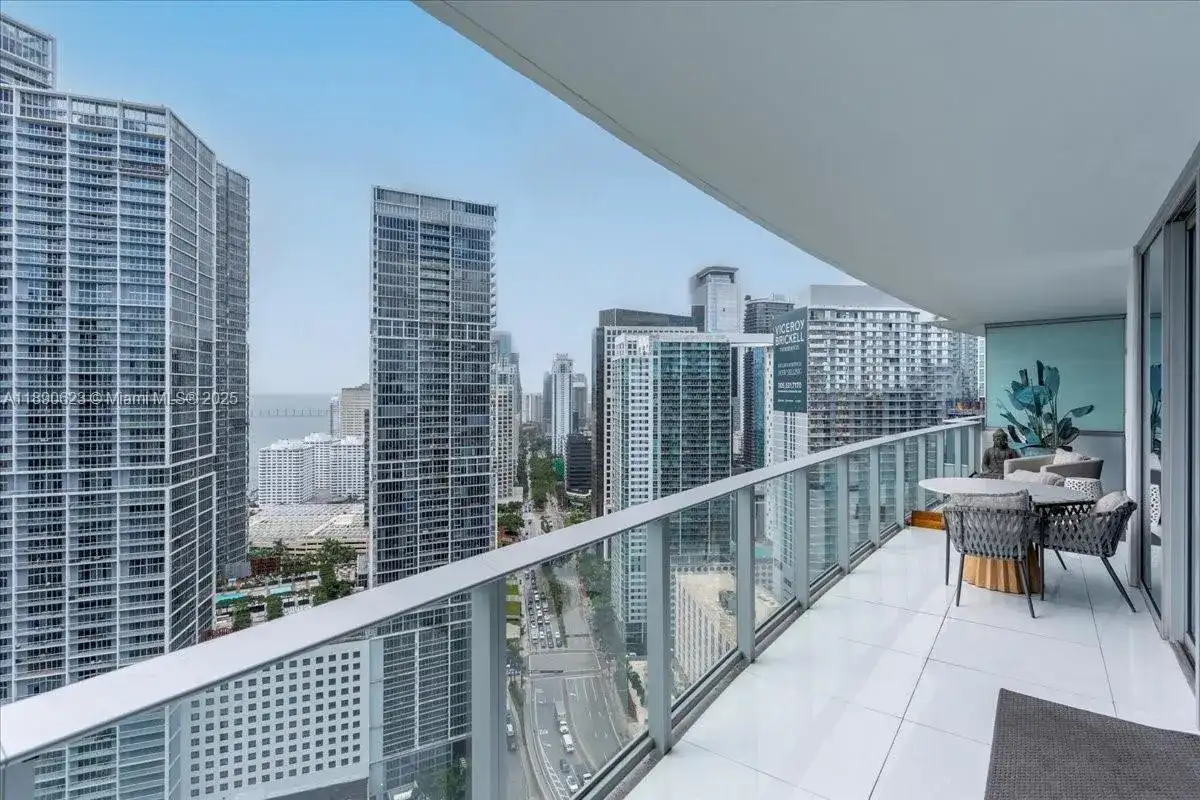 200 Biscayne Boulevard Way # 3608, Miami FL 33131 photo 3
