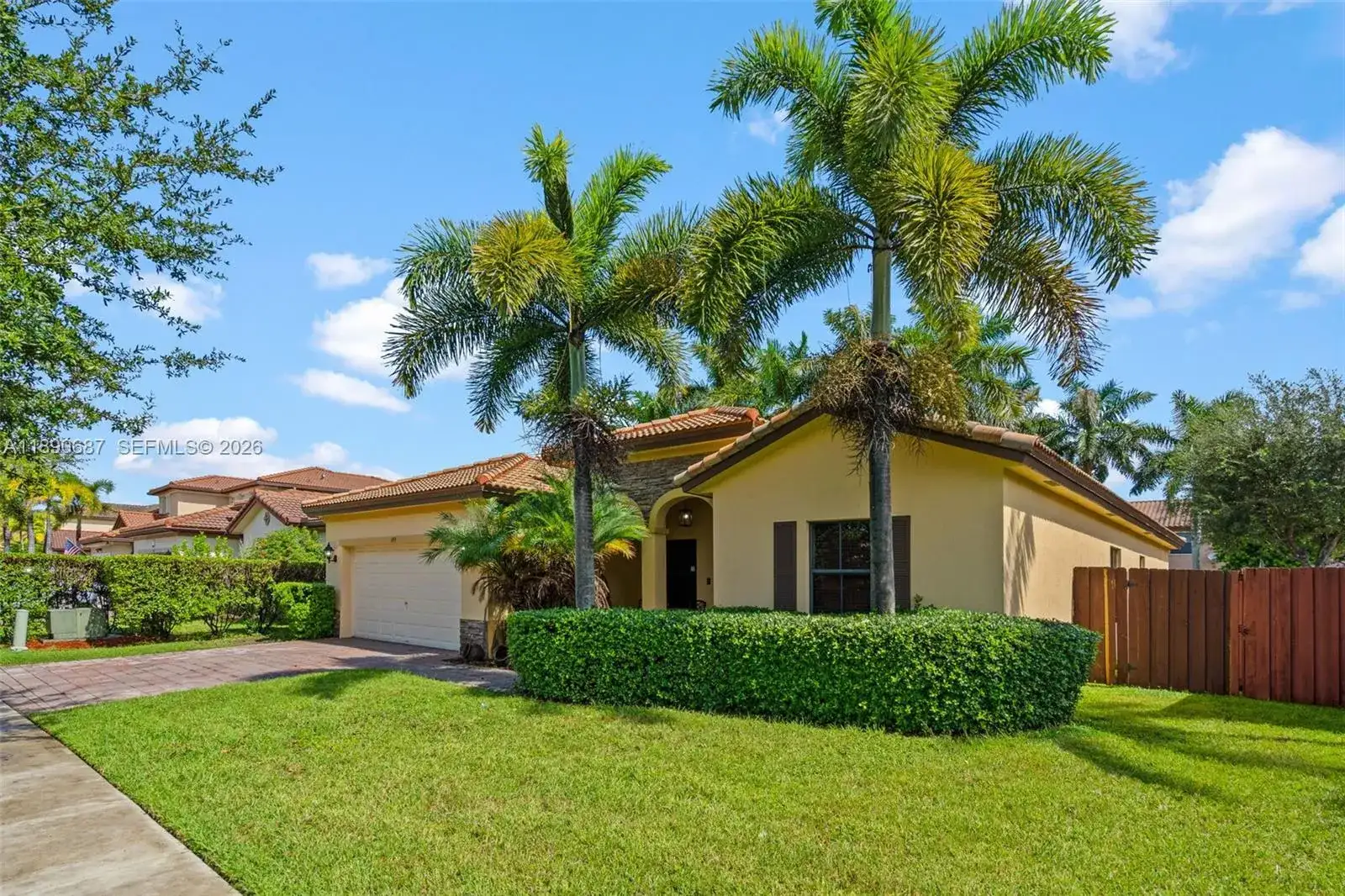 149 SE 36th Pl, Homestead FL 33033 photo 2