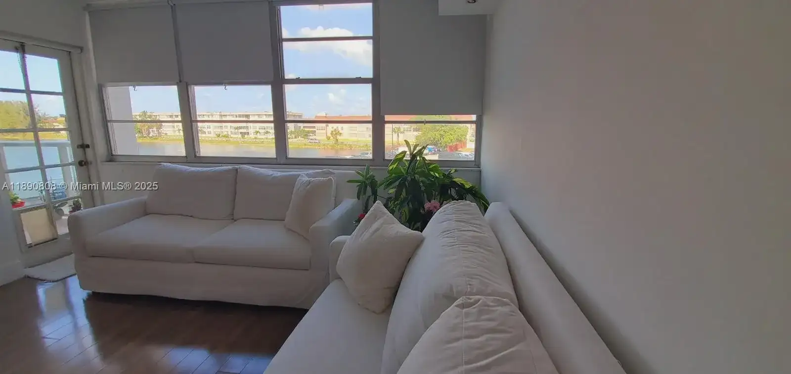1351 NE Miami Gardens Dr # 202E, Miami FL 33179 photo 3