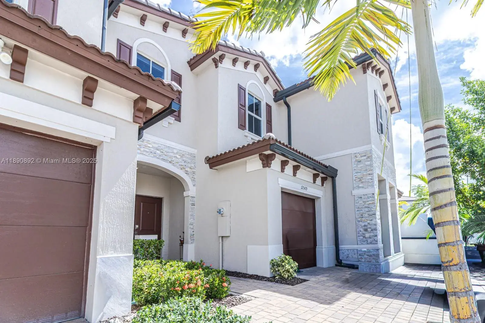 12509 NW 23rd Pl, Miami FL 33167