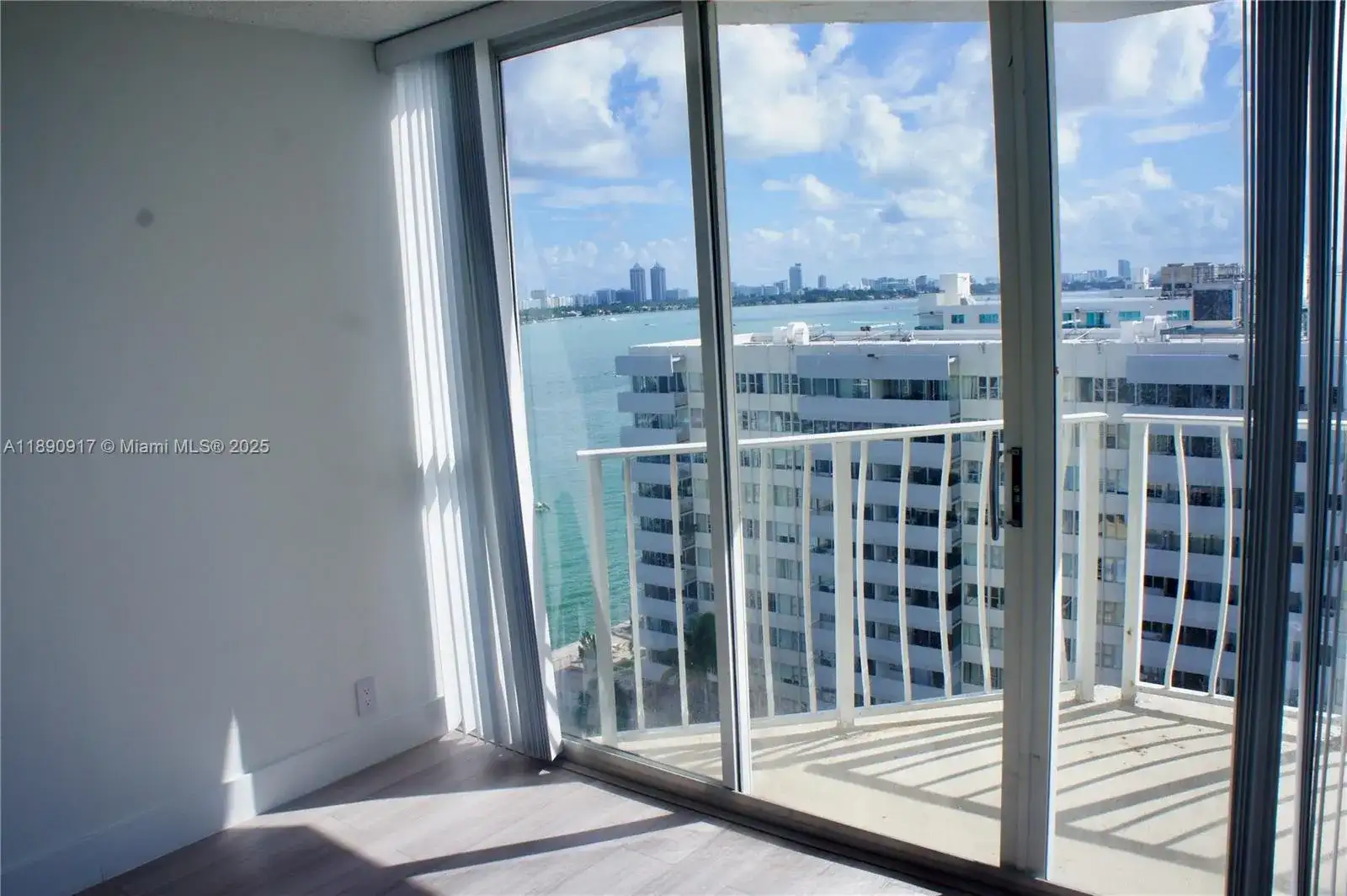 7601 E Treasure Dr # 1406, North Bay Village FL 33141 photo 5