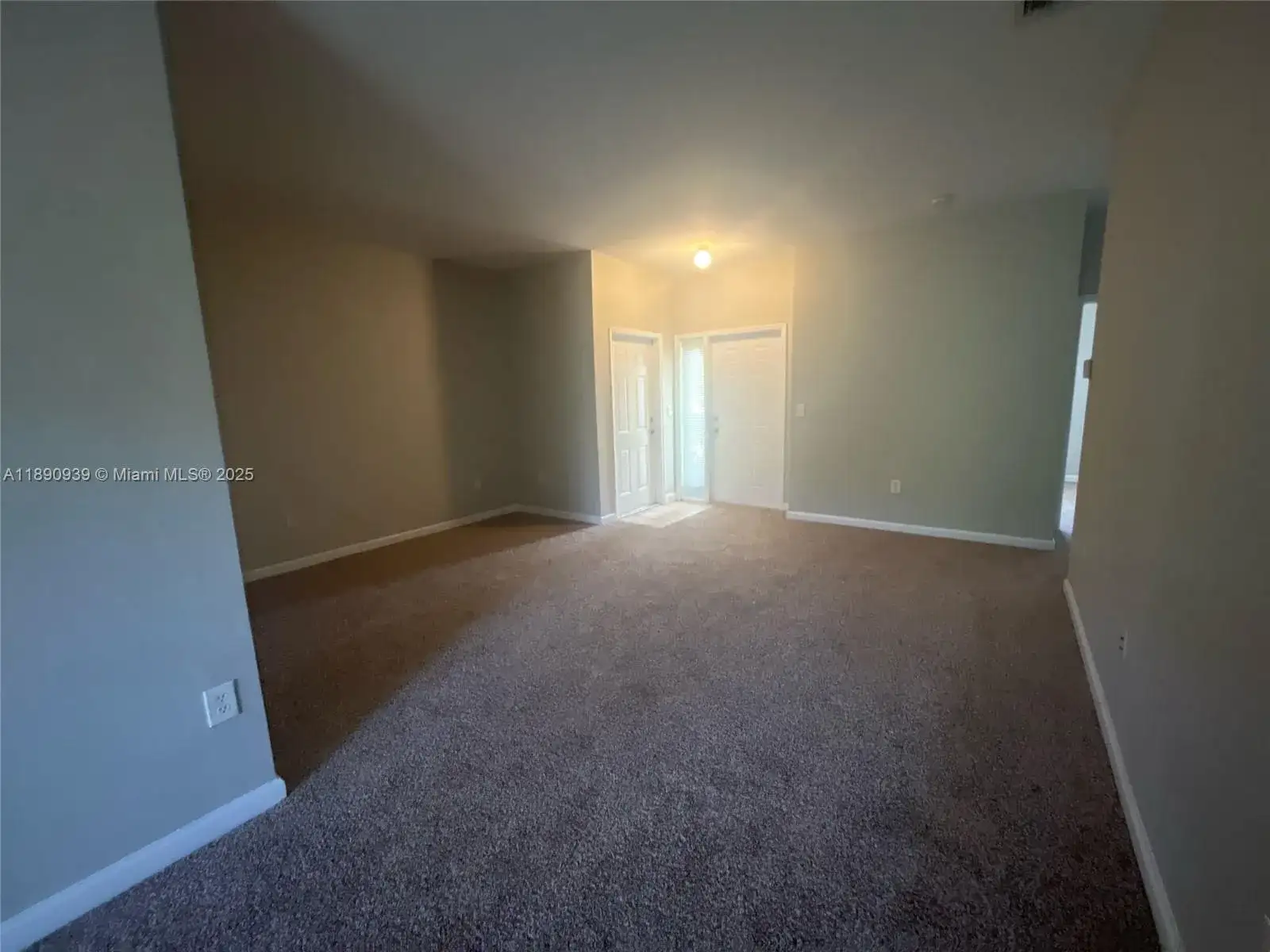 2731 NE 3rd Dr # 203, Homestead FL 33033 photo 3