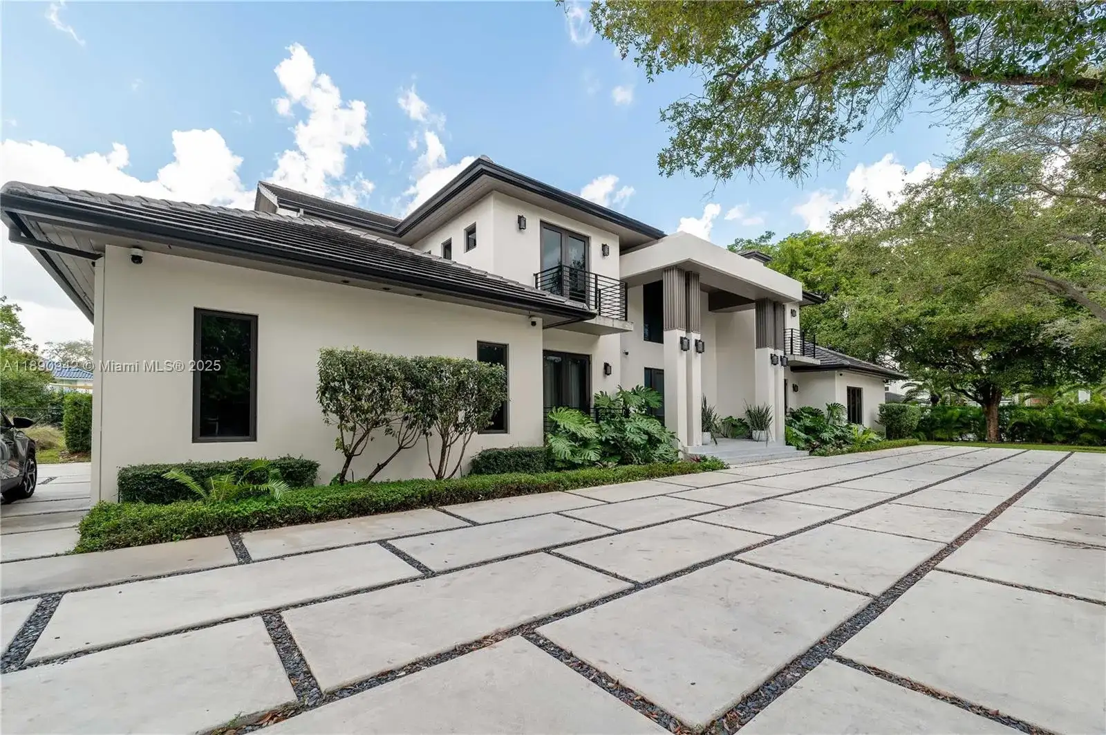 11200 SW 60th Ave, Pinecrest FL 33156 photo 3