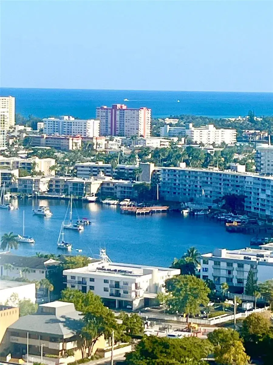 1745 E HALLANDALE BEACH BLVD # 2404W, Hallandale Beach FL 33009