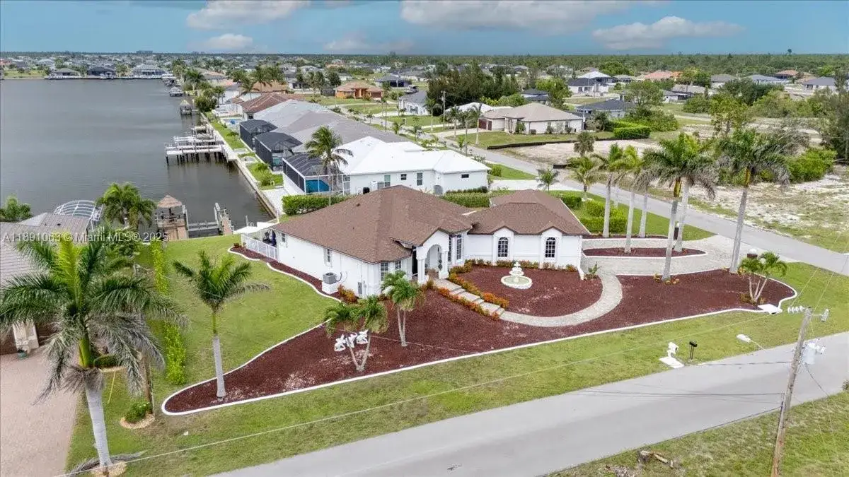 4213 NW 28th ST, Other City - In The State Of Florida FL 33993