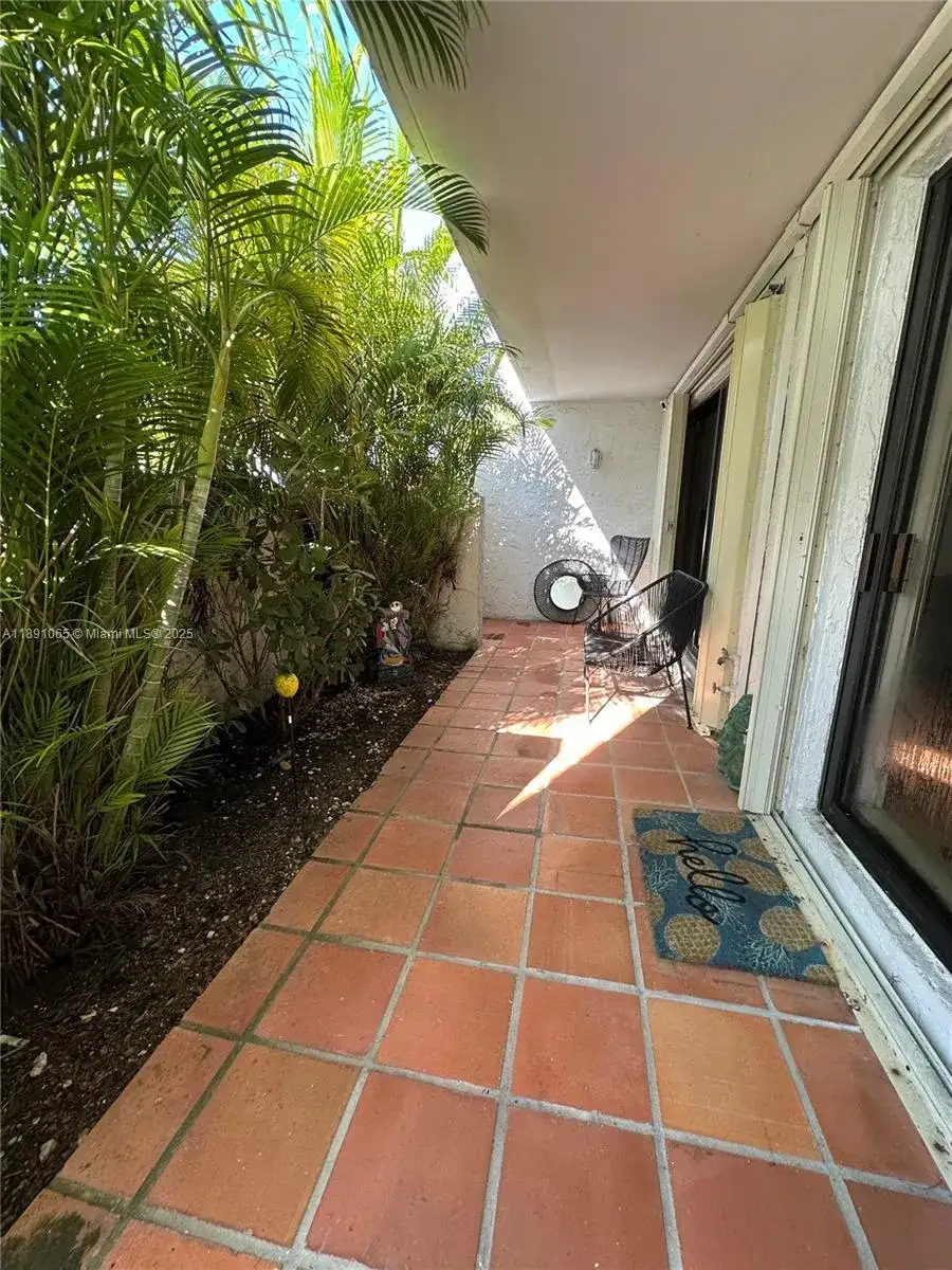1650 NE 115th St # 102, Miami FL 33181 photo 2