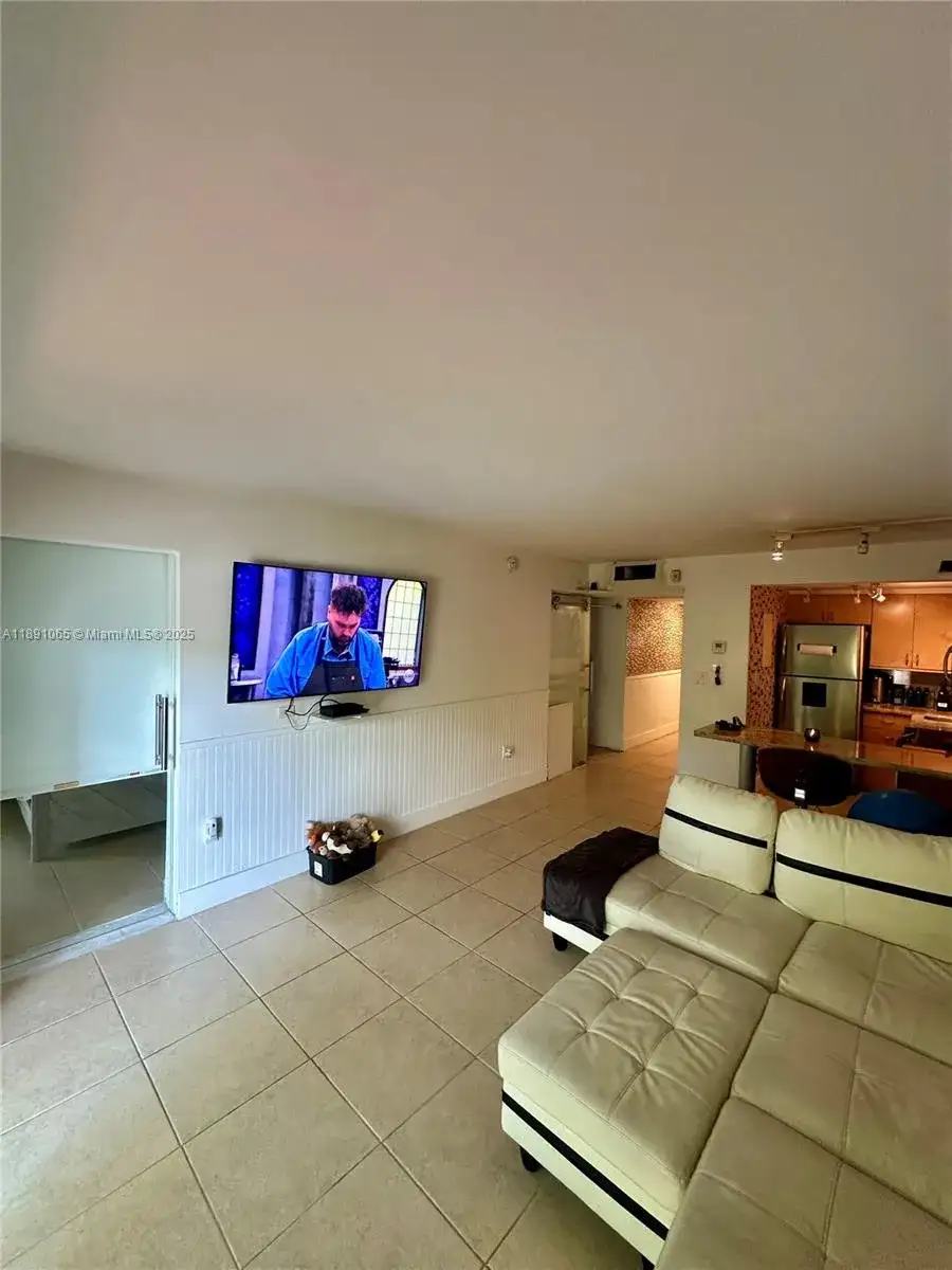 1650 NE 115th St # 102, Miami FL 33181 photo 5