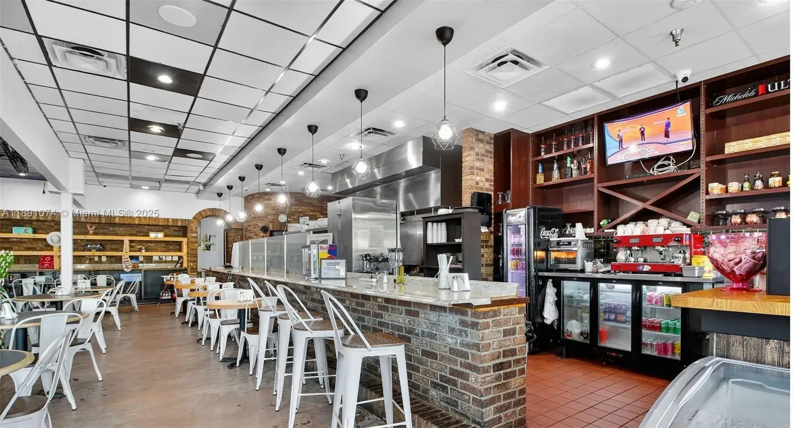 Restaurant and Bar For Sale in Coral Springs, Coral Springs FL 33071