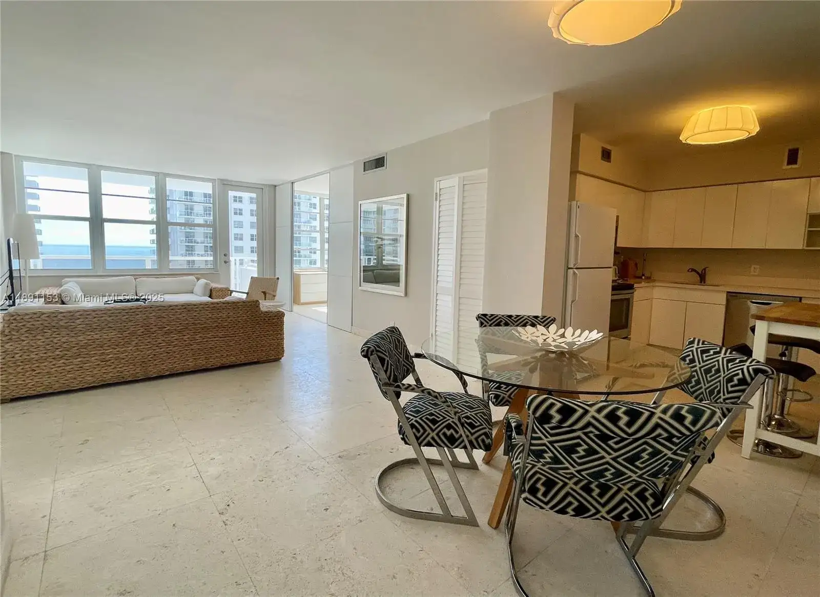5700 Collins Ave # 11A, Miami Beach FL 33140 photo 2